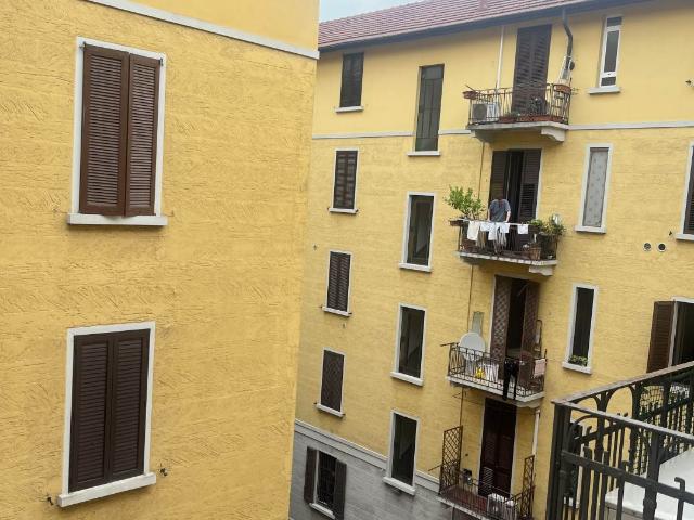 Appartamento in affitto a Municipio 8 di Milano, Milano