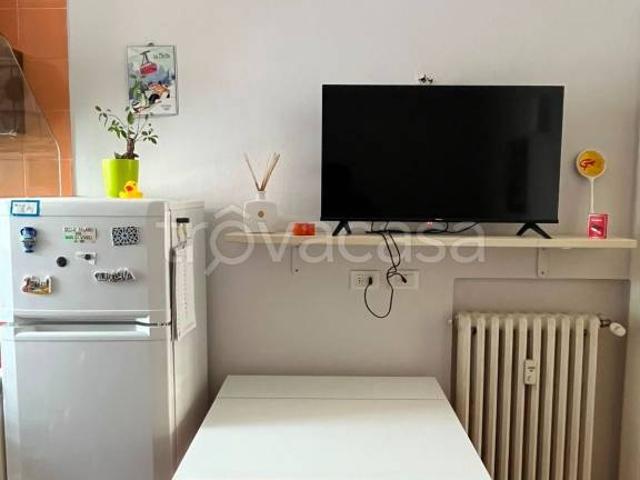 Appartamento in affitto a Municipio 4, Milano