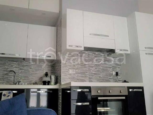 Appartamento in affitto a Ticinese, Milano