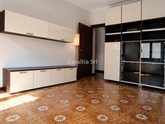 Appartamento in affitto a Municipio 7, Milano