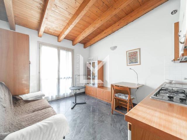 Appartamento in affitto a Morivione, Milano