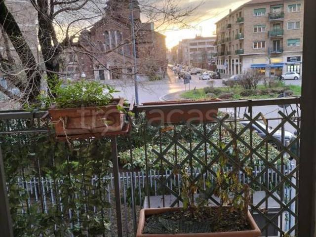 Appartamento in affitto a Municipio 9, Milano