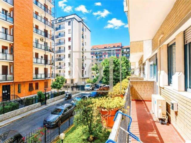 Appartamento in affitto a Municipio 7, Milano