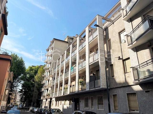 Appartamento in affitto a Municipio 6, Milano