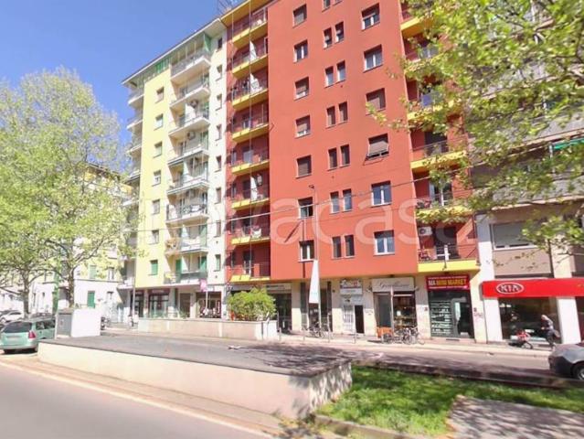 Appartamento in affitto a Municipio 9, Milano