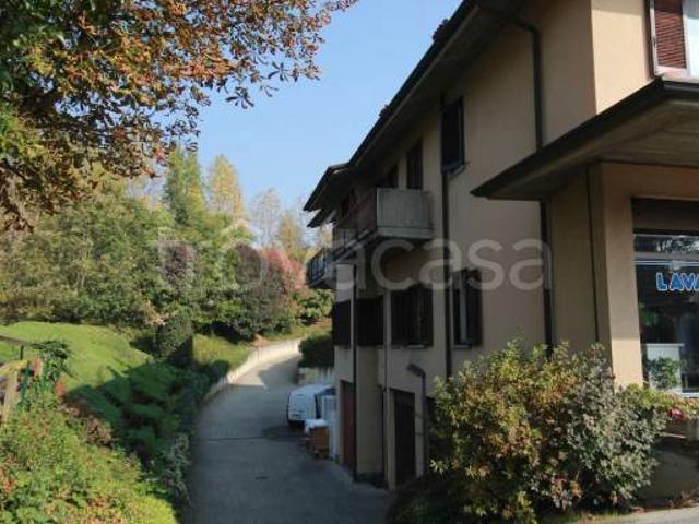 Appartamento in affitto a Montevecchia, Lombardia