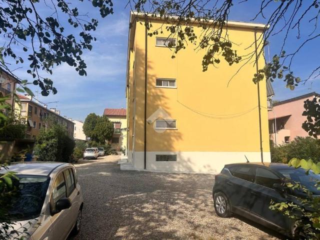 Appartamento in affitto a Città Giardino, Pavia
