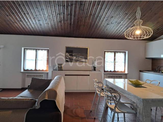 Appartamento in affitto a Pescantina, Veneto