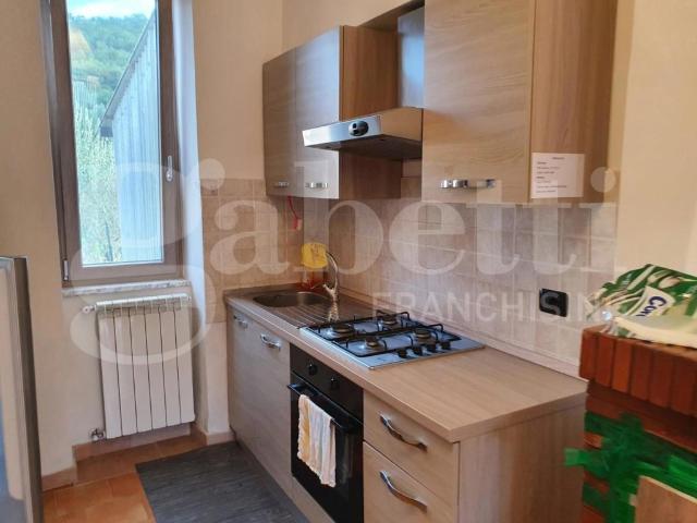 Appartamento in affitto a Pozzilli, Molise