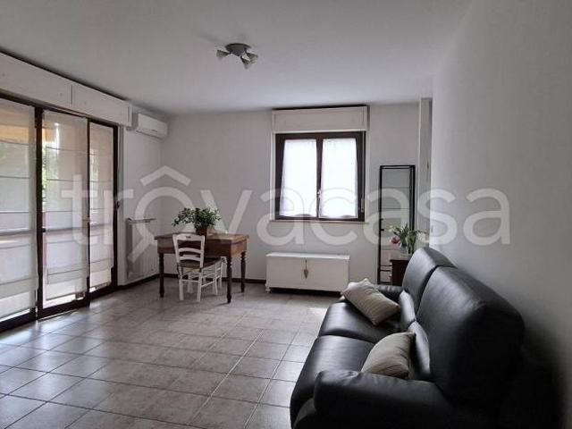 Appartamento in affitto a Mezzana, Prato