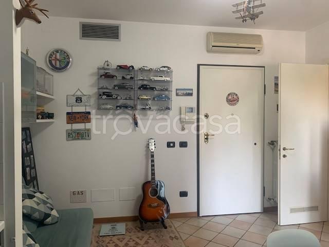 Appartamento in affitto a San Giacomo esterna, Re