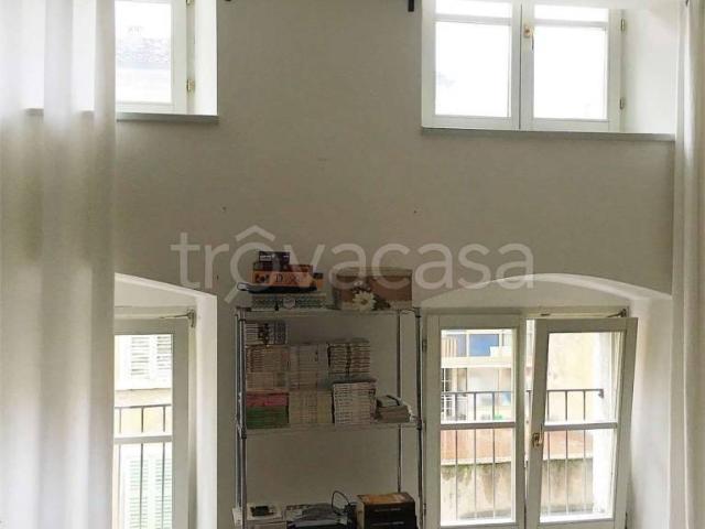 Appartamento in affitto a Comunità della Vallagarina, Borgo Sacco