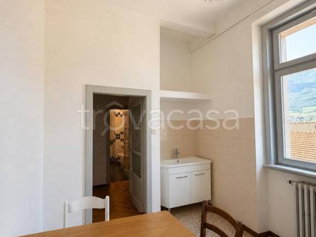 Appartamento in affitto a Comunità della Vallagarina, Borgo Sacco