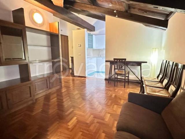 Attico in affitto a Borgo Poscolle, Reana Del Roiale