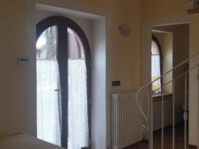 Appartamento in affitto a Varano De' Melegari, Reggio Emilia