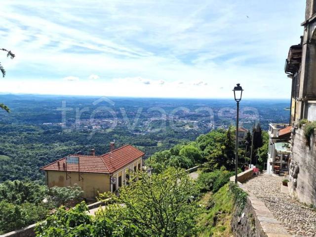 Appartamento in affitto a Varese, Lombardia