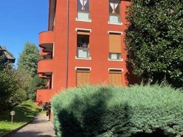 Appartamento in affitto a Vedano al Lambro, Monza e della Brianza