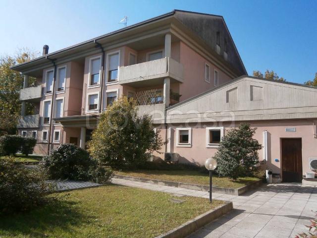 Appartamento in affitto a Arcore, Lombardia