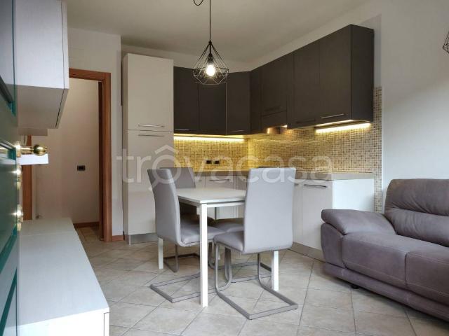 Appartamento in affitto a Azzano San Paolo, Bergamo