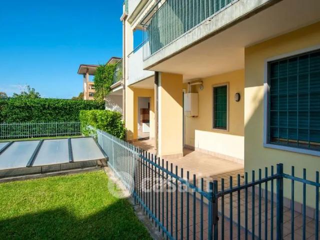 Appartamento in affitto a Bussolengo, Verona