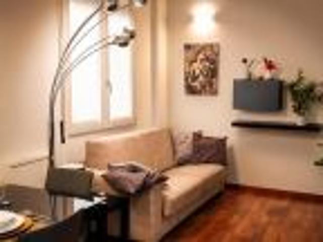 Appartamento in affitto a Municipio 9, Milano