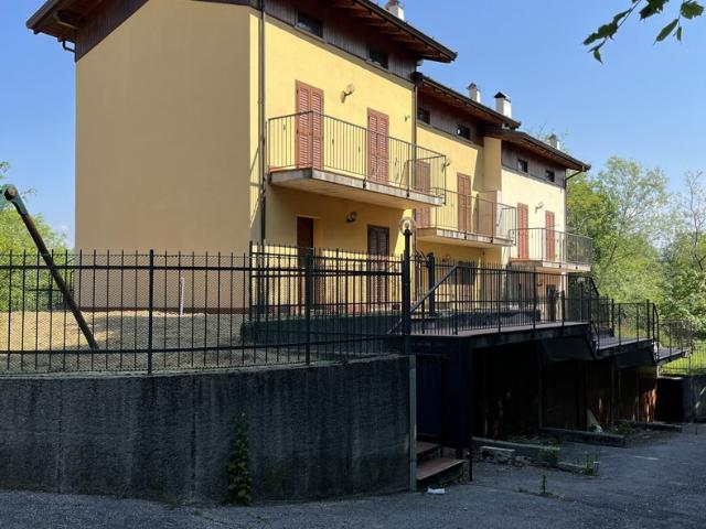 Appartamento in vendita a Scaria, Como