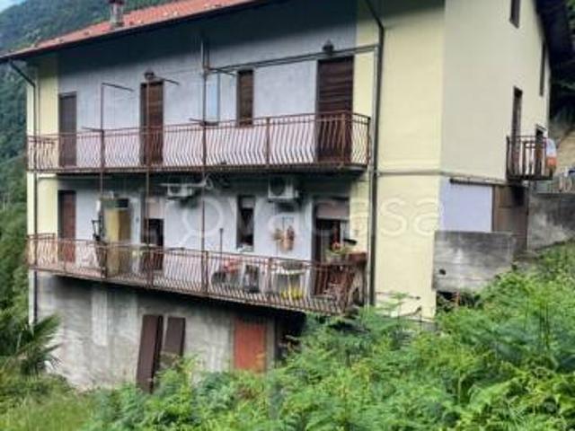 Appartamento in vendita a Spriana, Lombardia