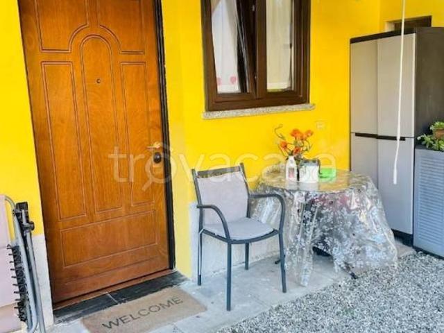 Appartamento in vendita a Cairate, Lombardia