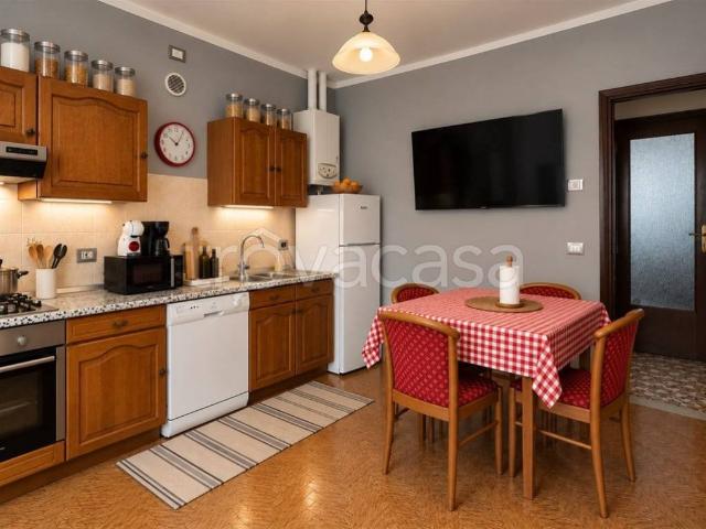 Appartamento in vendita a Bettole, Calcinate