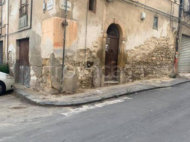 Appartamento in vendita a Rione Angeli, Caltanissetta