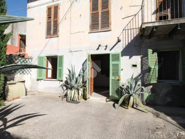 Appartamento in vendita a Canino, Lazio