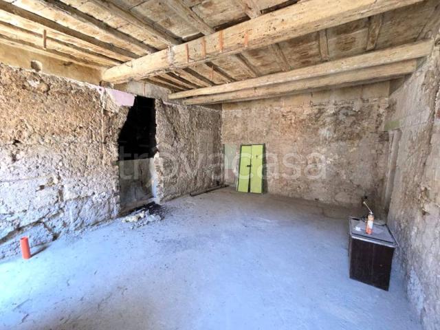 Appartamento in vendita a Caprarola, Lazio