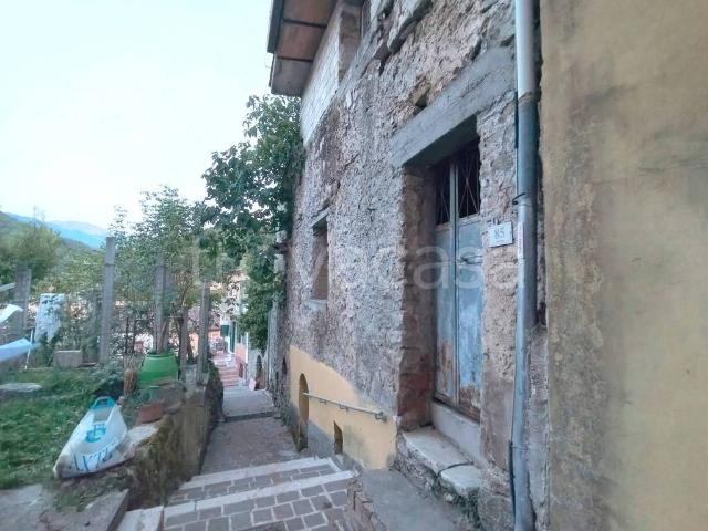 Appartamento in vendita a Carpinone, Isernia