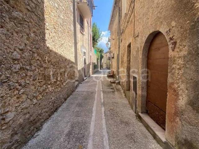 Appartamento in vendita a Alvito, Lazio
