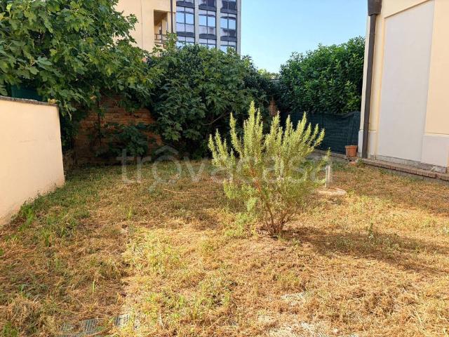 Appartamento in vendita a Castelvetro Piacentino, Piacenza