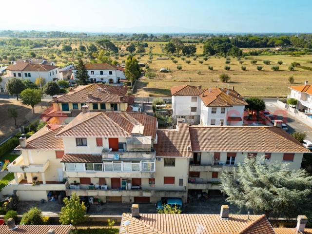Appartamento in vendita a Cecina, Toscana