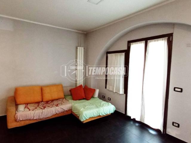 Appartamento in vendita a Cesate, Lombardia