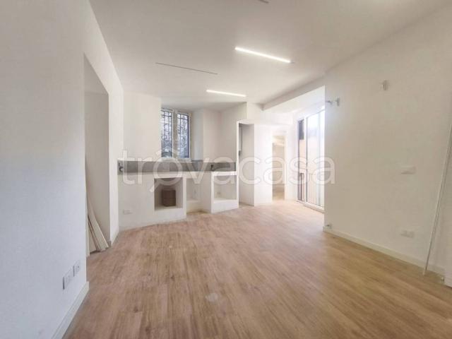 Appartamento in vendita a Clusone, Lombardia