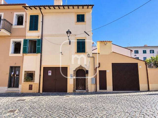 Appartamento in vendita a Colonna, Roma Capitale