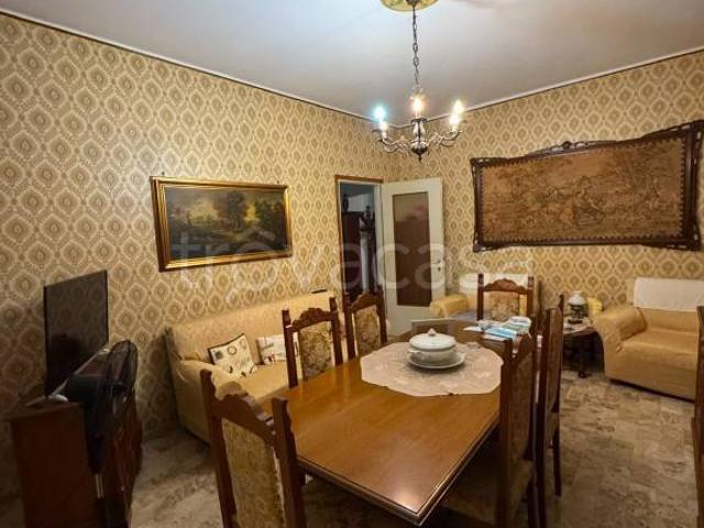Appartamento in vendita a Cremona, Lombardia