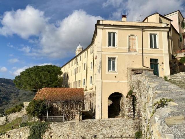 Appartamento in vendita a Diano Castello, Liguria