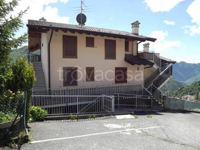 Appartamento in vendita a Comunità Montana della Valle Brembana, Dossena