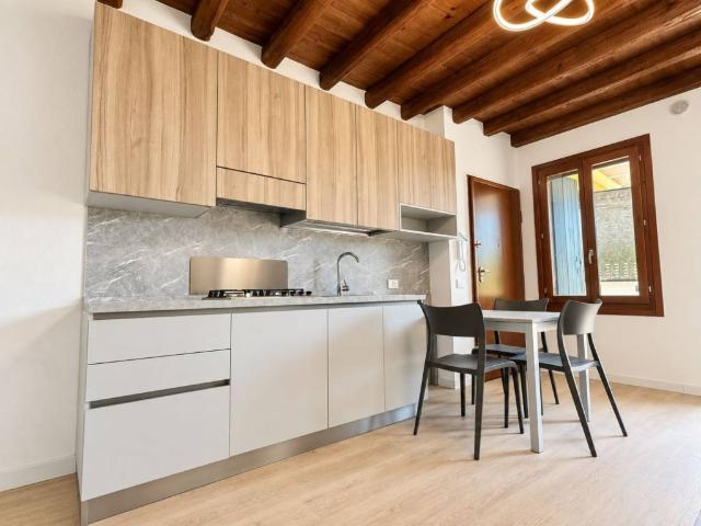 Appartamento in vendita a Este, Padova