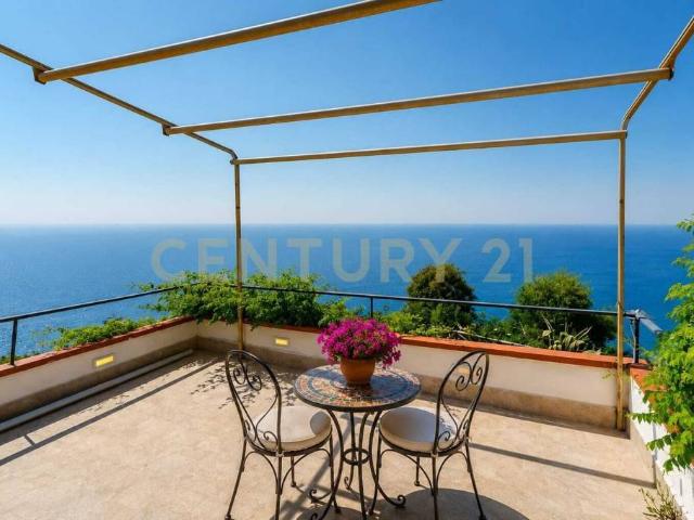 Appartamento in vendita a Sant'alessio Siculo, Sicilia