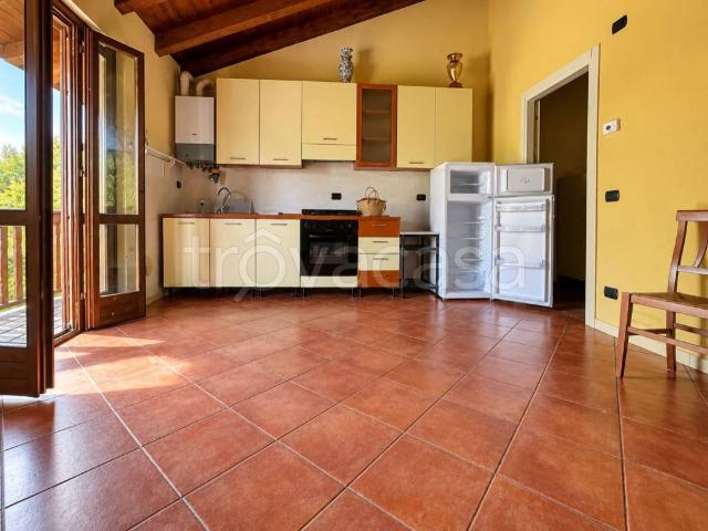 Appartamento in vendita a Polara, Gazzola