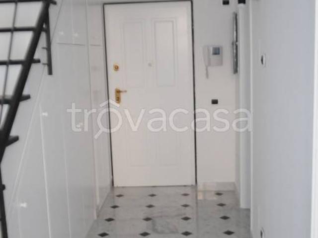 Appartamento in vendita a Centro Est, Serra Riccò