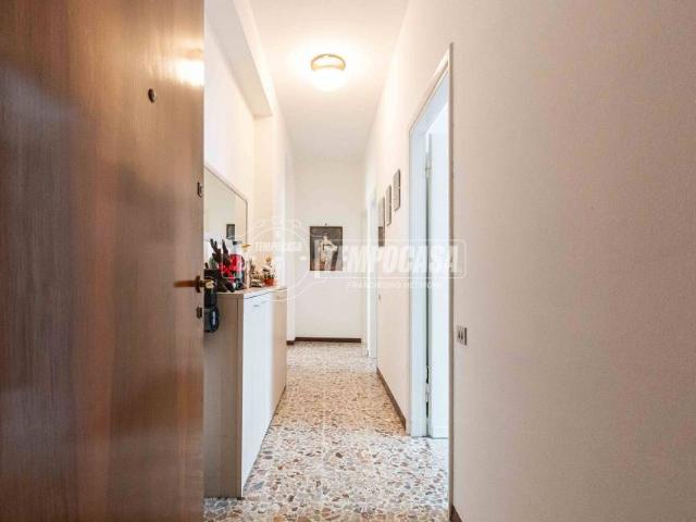 Appartamento in vendita a Birone, Giussano