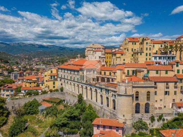 Appartamento in vendita a Caramagnetta, Imperia