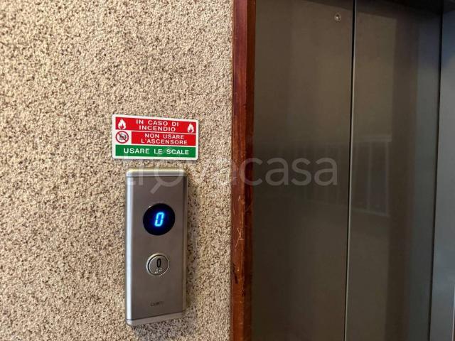 Appartamento in vendita a Acquate, Lecco