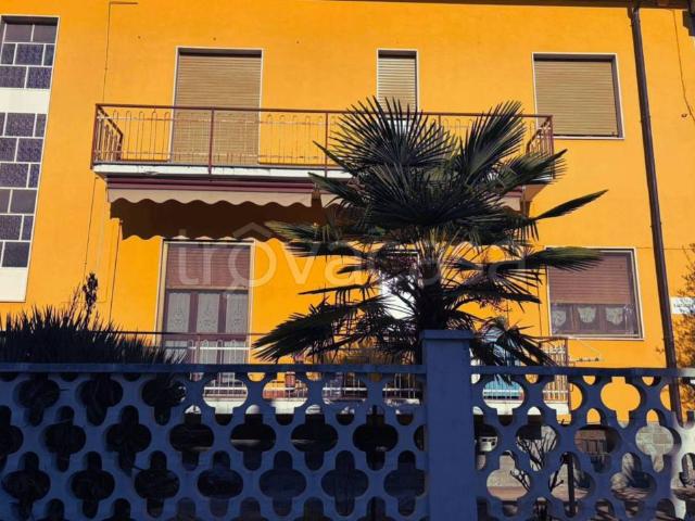 Appartamento in vendita a Limbiate, Lombardia